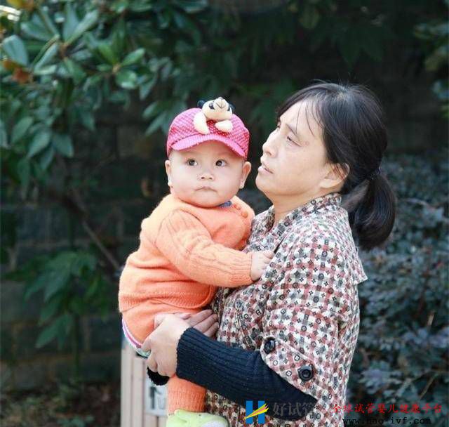 同样是生二胎,35岁前生和35岁后生,孕期和产后状态都有很大区别(图2) 同样是生二胎,35岁前生和35岁后生,孕期和产后状态都有很大区别(图2)