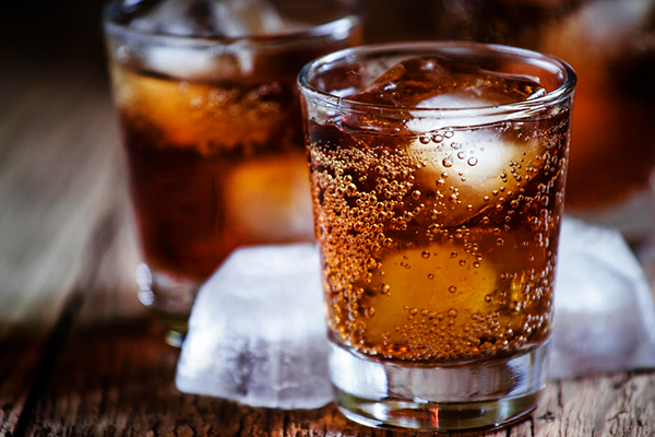 多囊患者可不可以喝冰可乐,你需要了解的真相都在这里(图1) 多囊不可以喝可乐