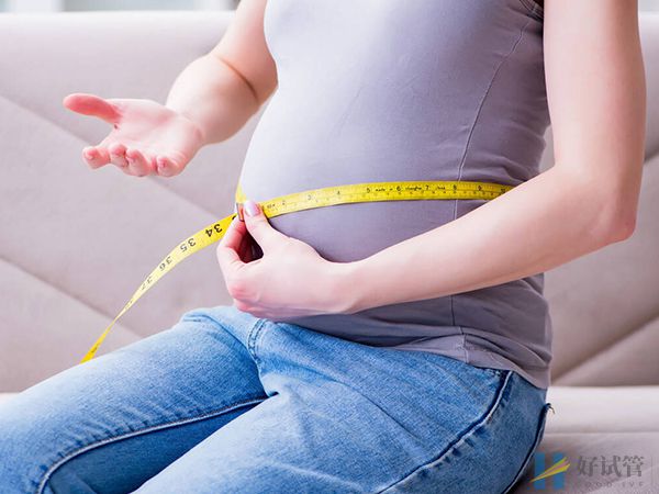 老人说怀女孩胖腰怀男孩只胖肚子,竟与这3个原因有关(图1) 民间有怀女孩胖腰的说法