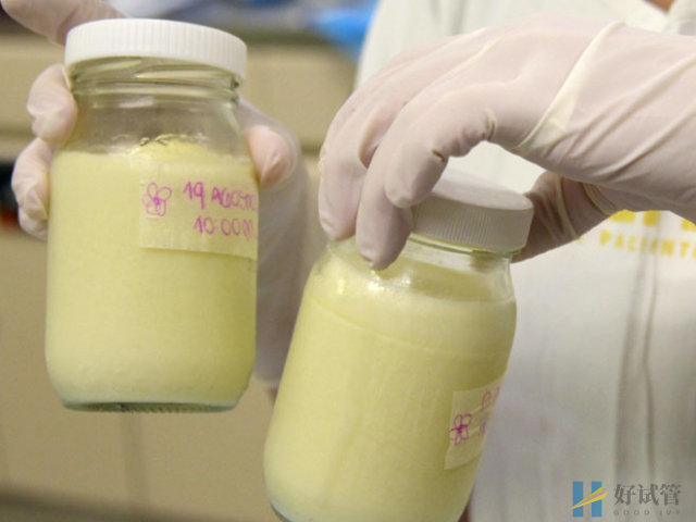 母乳喂养的十大好处盘点,宝宝和产妇都会受益(图1) 我国倡导纯母乳喂养