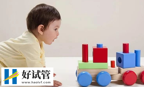 2024年0一12月婴儿发育标准表,身高和体重都要了解清楚(图1) 体重是衡量宝宝发育状况的指标